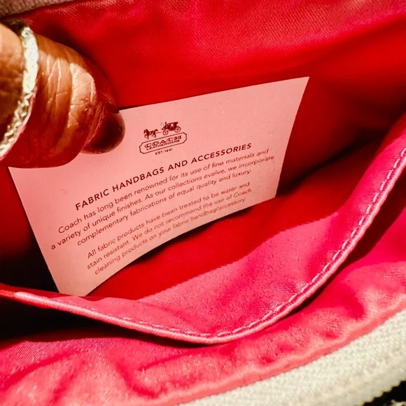 NWT Coach Signature Poppy Legacy Striped Wristlet with Box - Picture 16 of 16